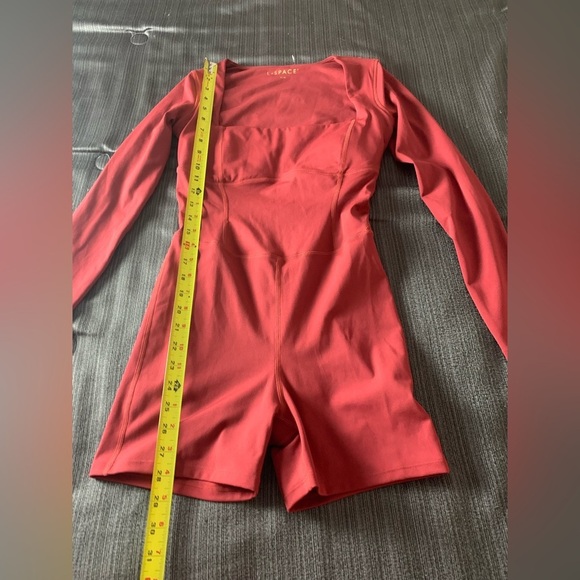 New L Space Alister Romper Umber Long Sleeve Athletic Yoga Gym Active Medium - Picture 13 of 16